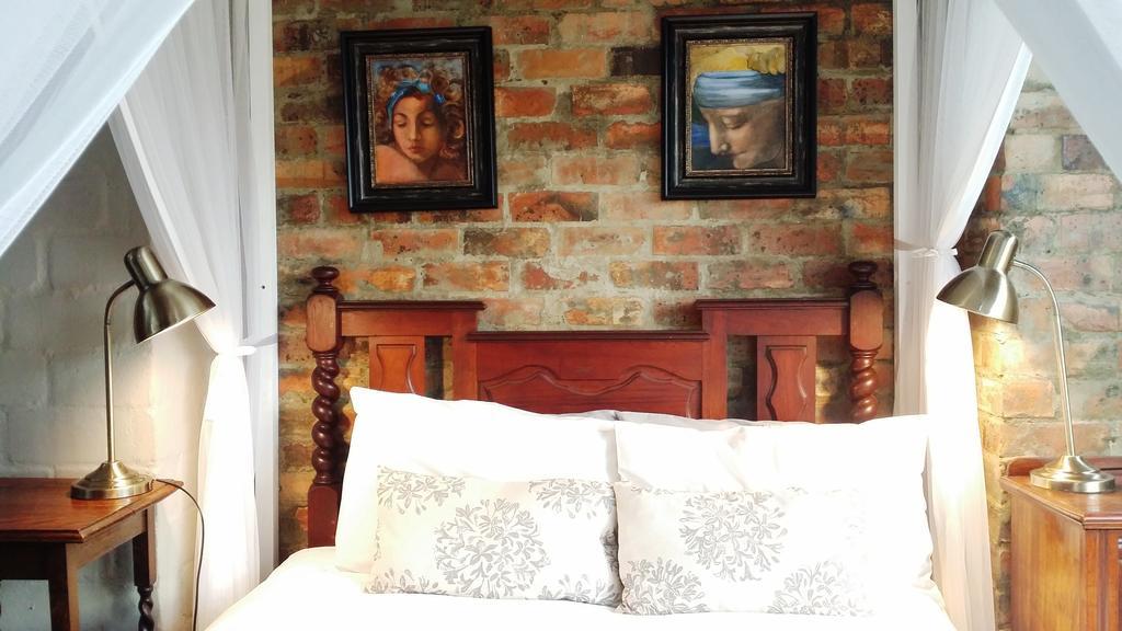 Hornbill House Self Catering Accommodation Hermanus Quarto foto